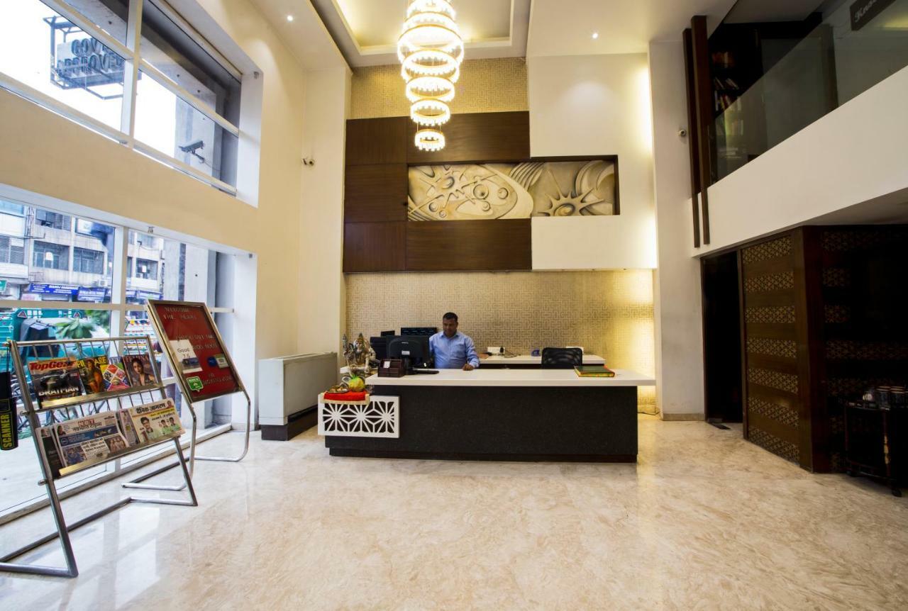 The Pearl Hotel Neu-Delhi Exterior foto