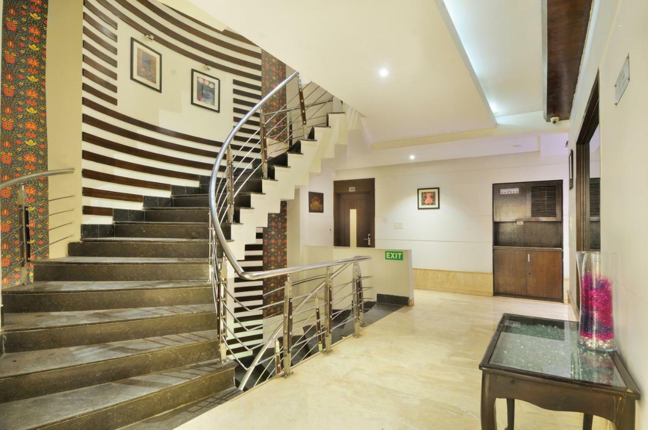 The Pearl Hotel Neu-Delhi Exterior foto