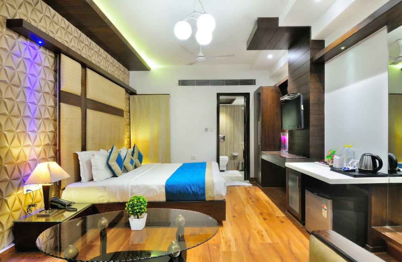 The Pearl Hotel Neu-Delhi Exterior foto