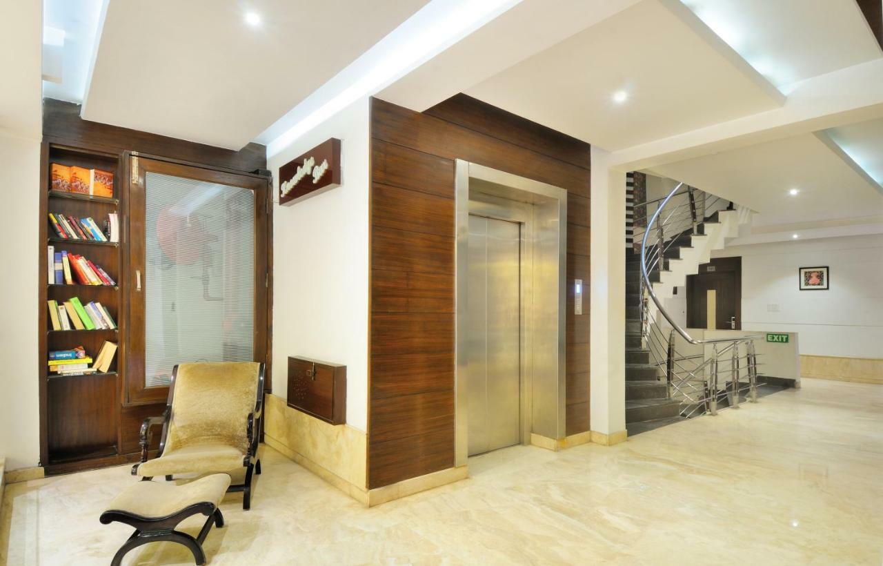 The Pearl Hotel Neu-Delhi Exterior foto