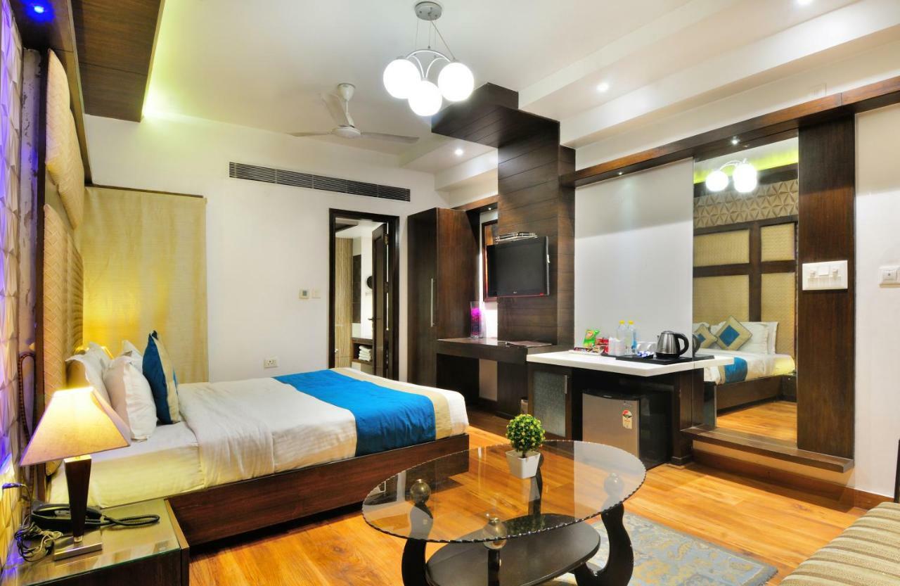 The Pearl Hotel Neu-Delhi Exterior foto